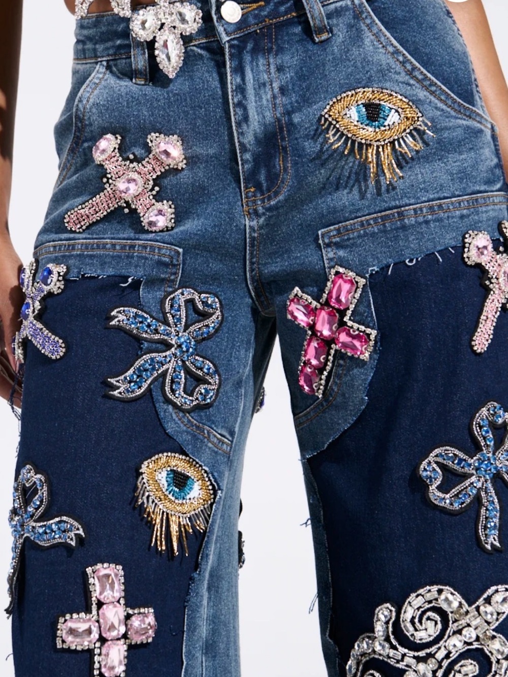 AKIRA WILD AND FREE RHINESTONE DENIM Jeans (tag was removed)